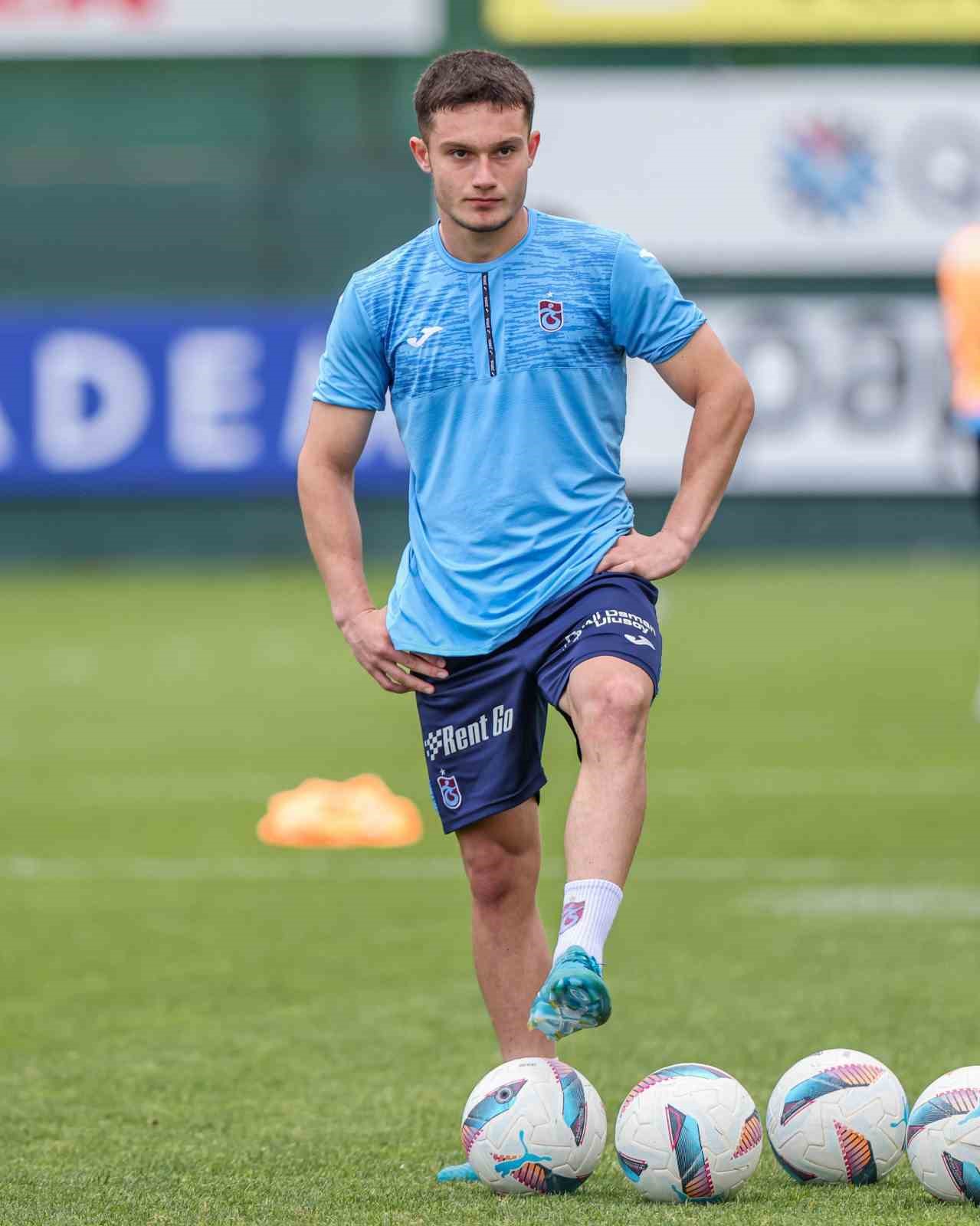 Trabzonspor, Antalyaspor ma&ccedil;ının hazırlıklarına başladı
