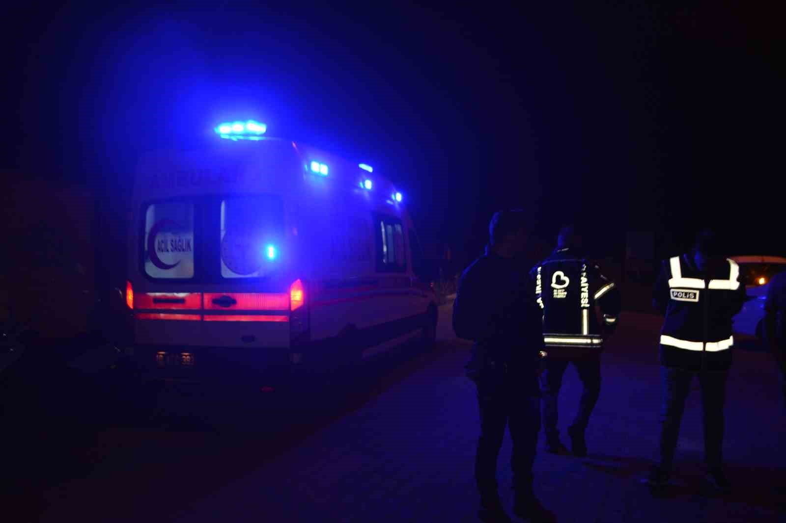 Ayvalık’ta gözlük fabrikası alev alev yandı