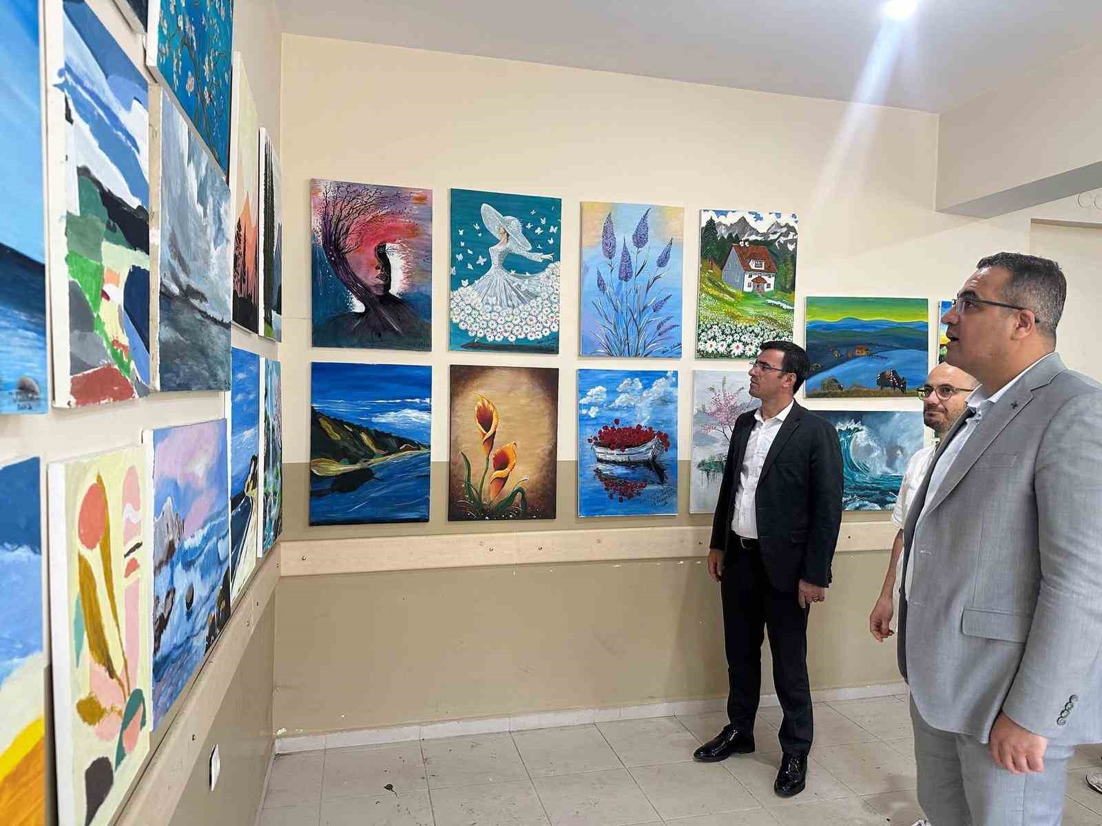 &Ouml;ğrenmenin yaşının olmadığını g&ouml;sterdiler
