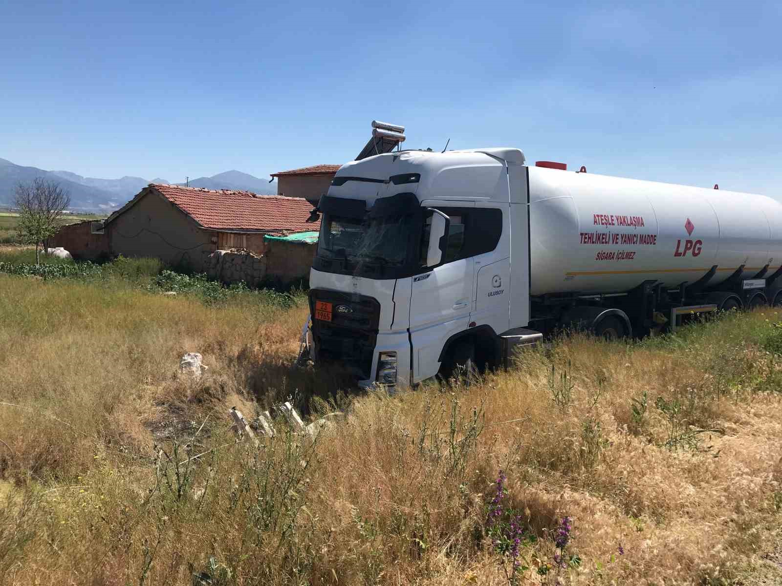 Afyonkarahisar&rsquo;da faciadan d&ouml;n&uuml;ld&uuml;
