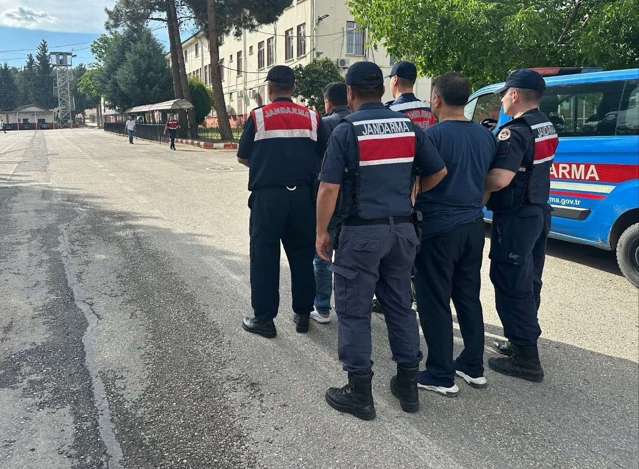 Gaziantep’te silah kaçakçılığı operasyonu: 2 tutuklama