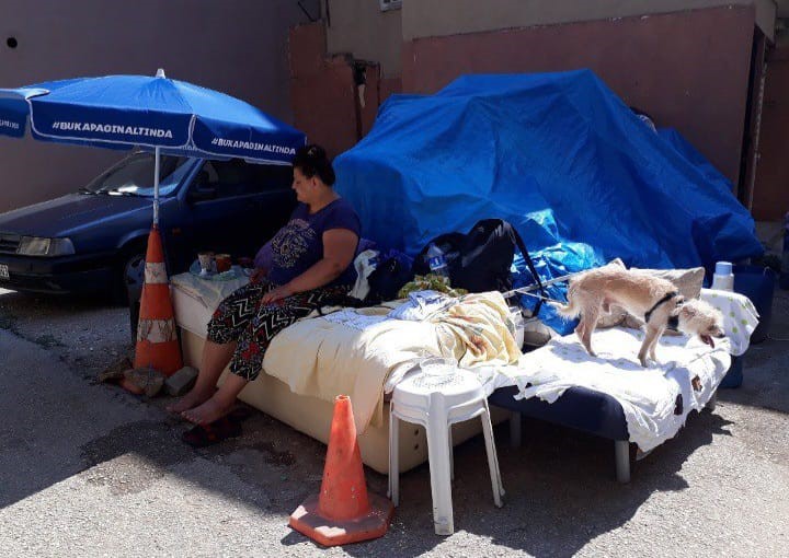 Babasının reddettiği kızıyla sokaklarda yaşadı, tek isteği DNA testi