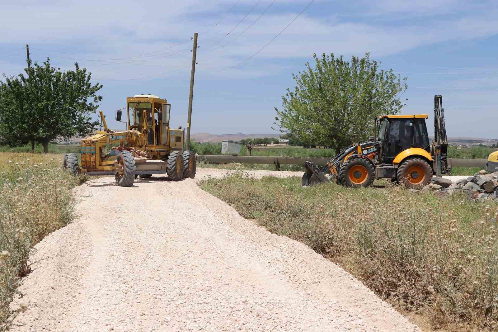 Haliliye kırsalında üstyapı çalışmaları sürüyor