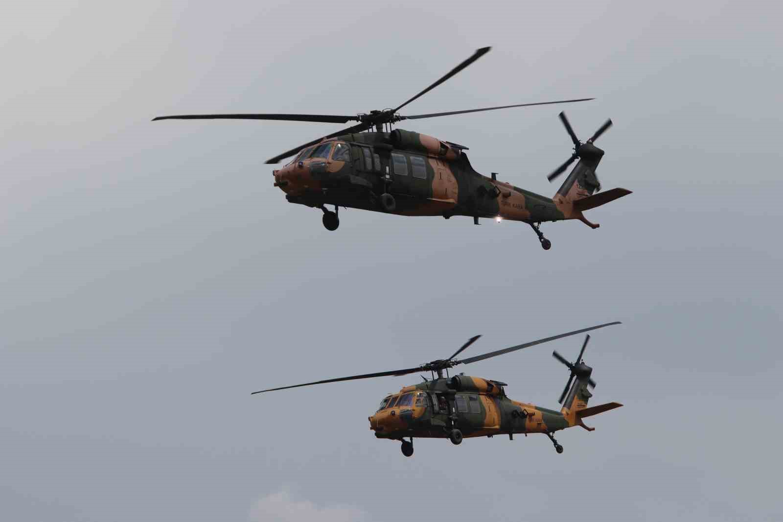 Erciyes-2025 Tatbikatı seçkin gözlemci gününde hünerlerini sergiledi