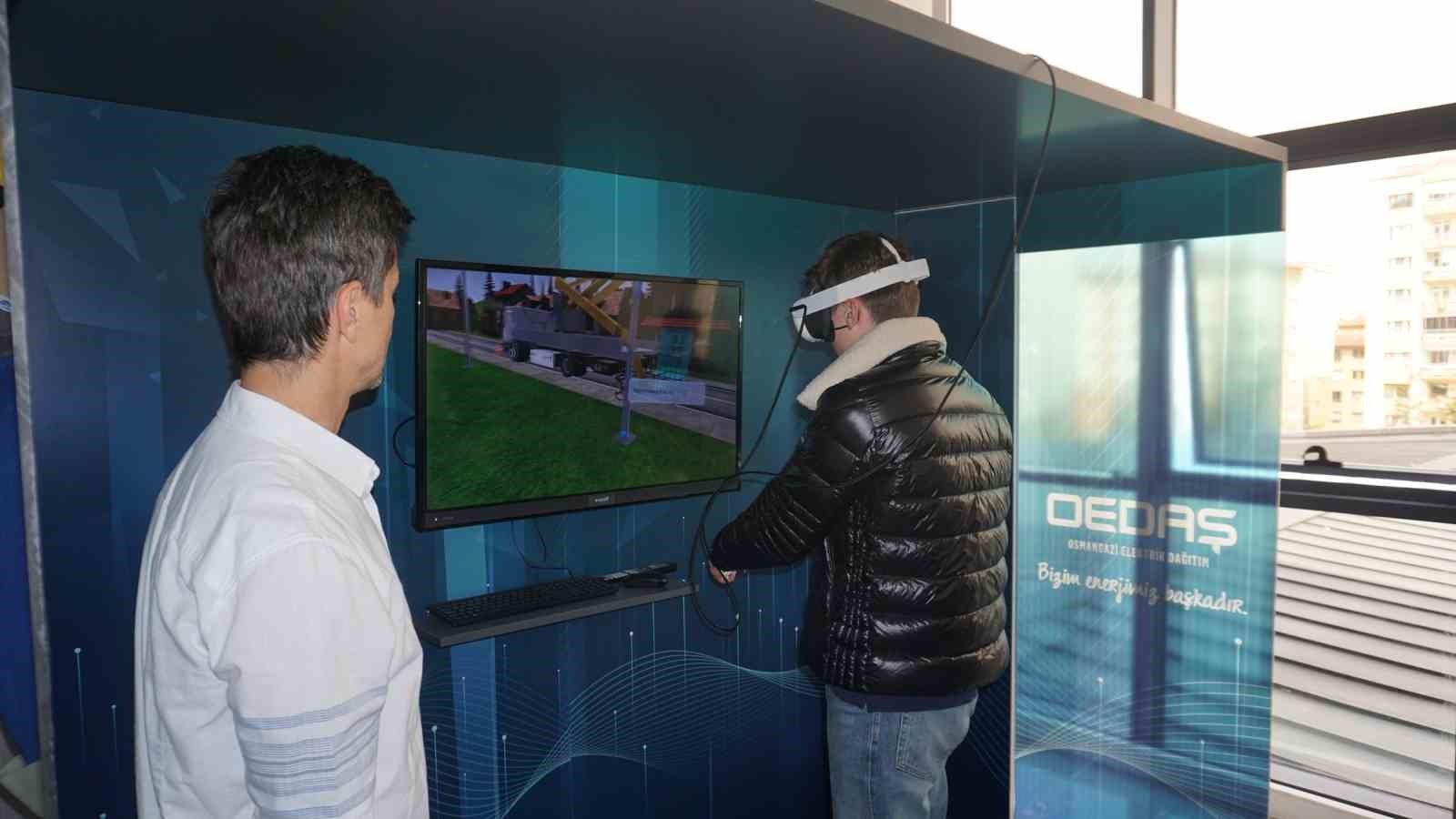 OEDAŞ, çalışanlara ve öğrencilere verdiği İSG eğitimleriyle afet hazırlıklarını güçlendiriyor