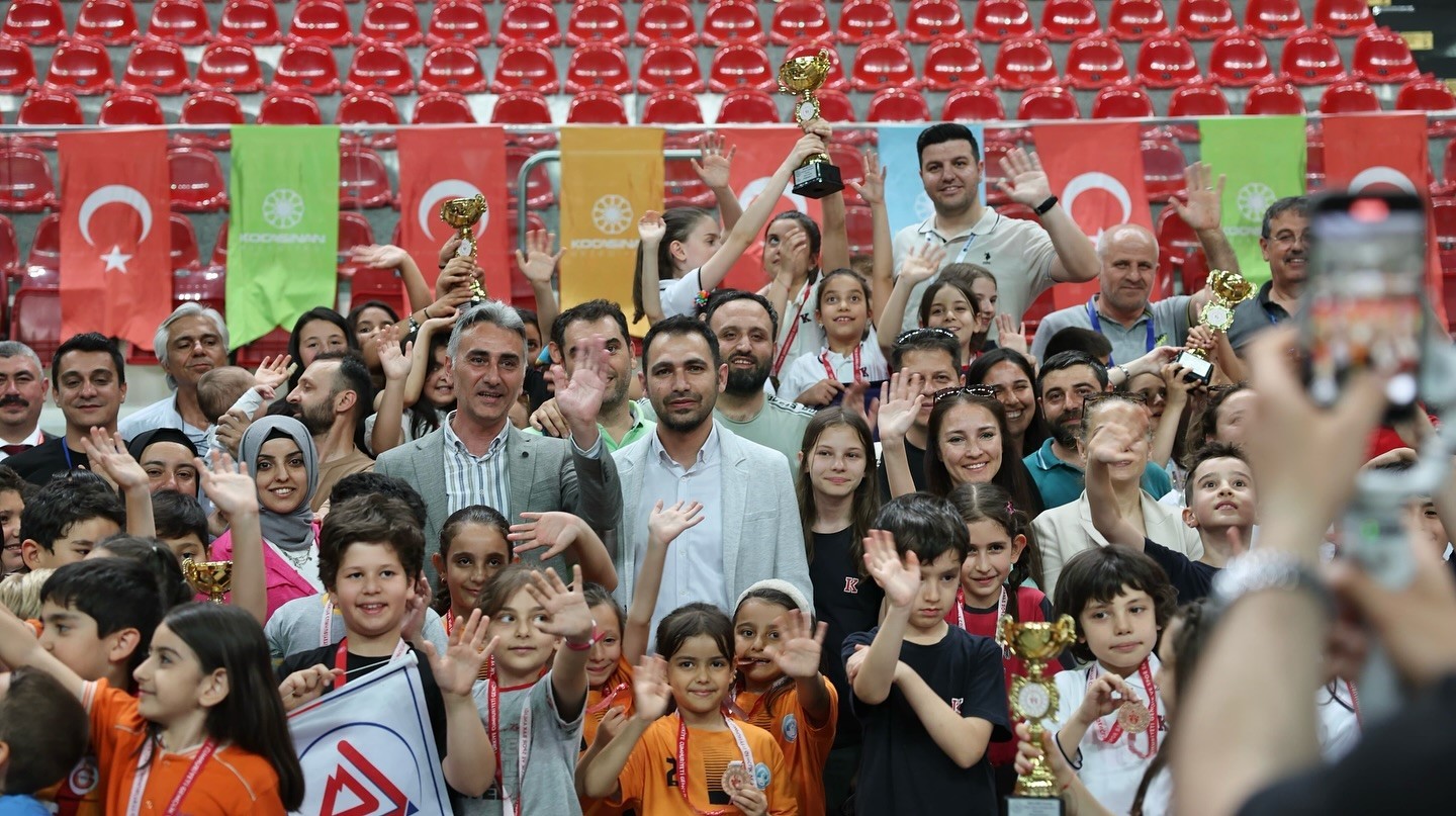 Başkan &Ccedil;olakbayrakdar: "Kayseri&rsquo;yi satran&ccedil;ta da marka şehir yapmak i&ccedil;in &ccedil;alışıyoruz"
