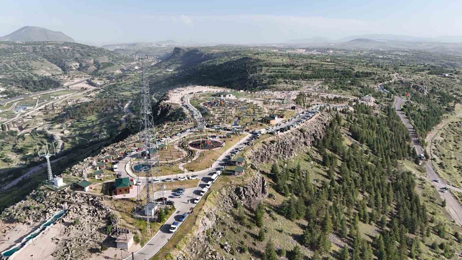 Kahveci Dağı’nda festival havasında "uçurtma şenliği"