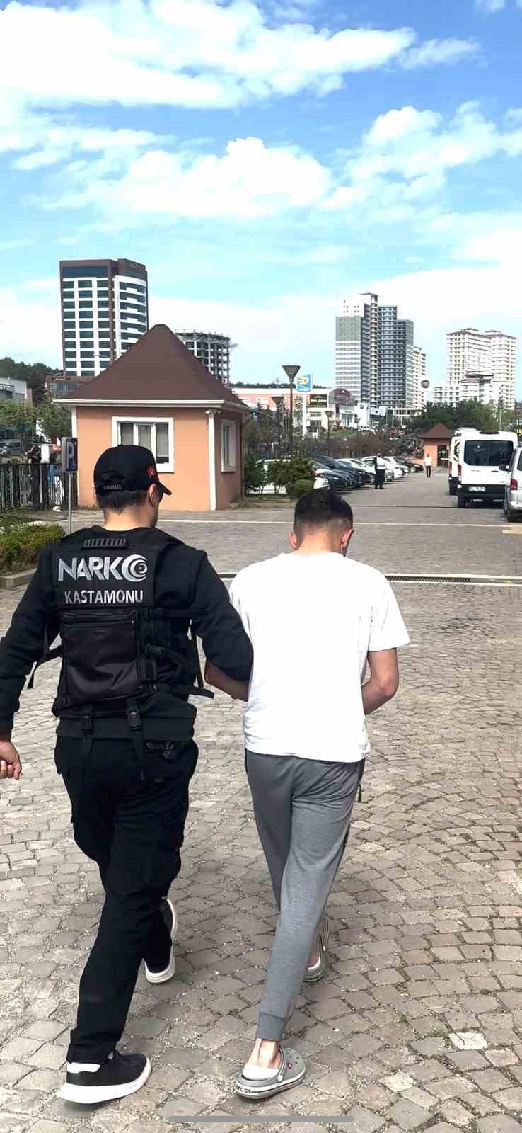 Kastamonu’da uyuşturucuyla yakalanan şahıs tutuklandı