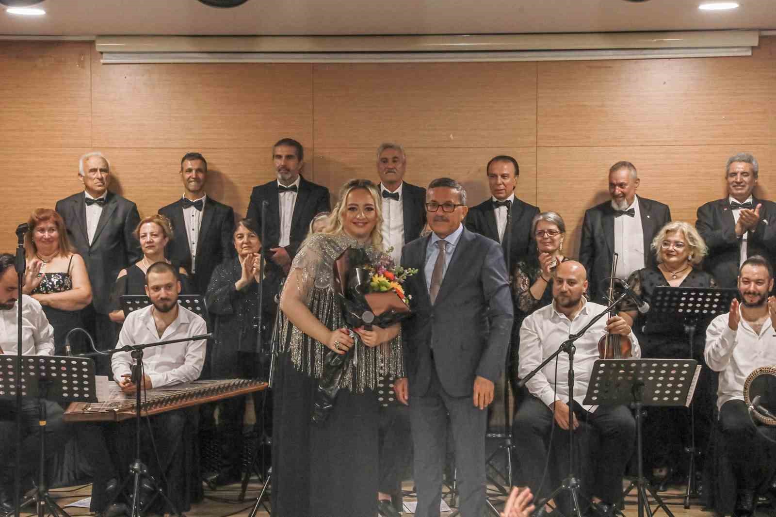 Keçiören Belediye Konservatuvarı sanatçıları sahne aldı
