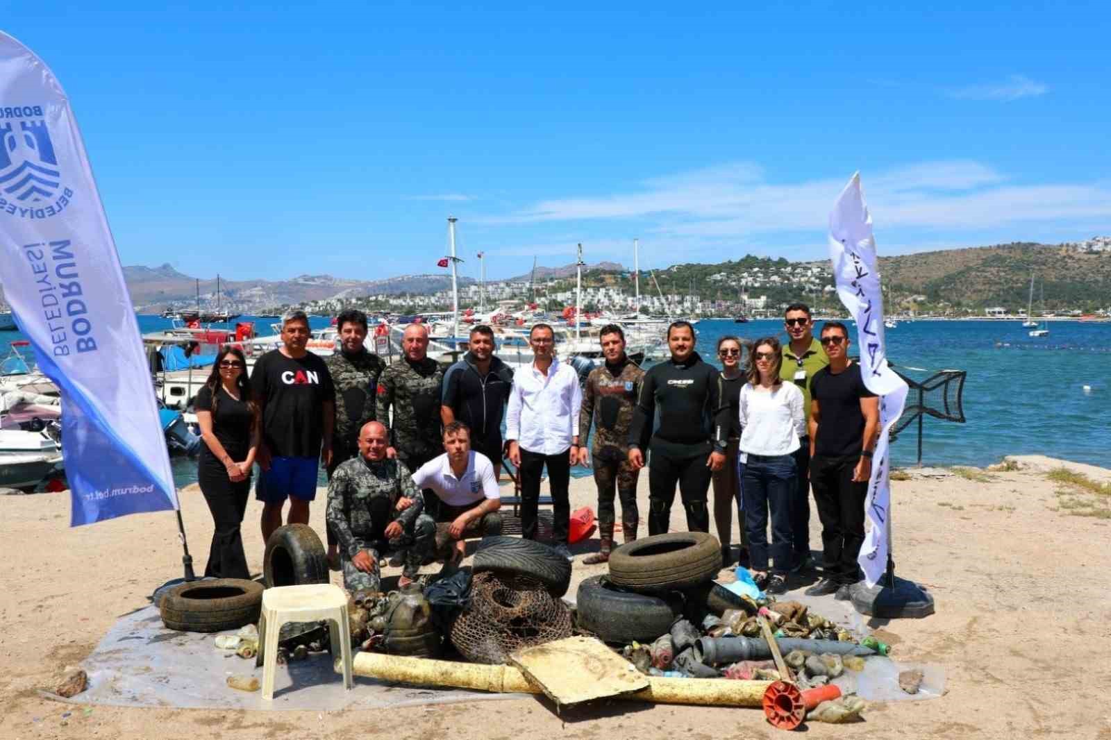 Üçüncü etap deniz dibi temizliği Bitez’de yapıldı
