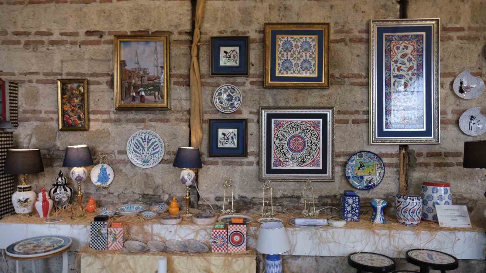 El emeği g&ouml;z nuru eserler "Doğanın Yansımaları" sergisinde sanatseverlerle buluştu
