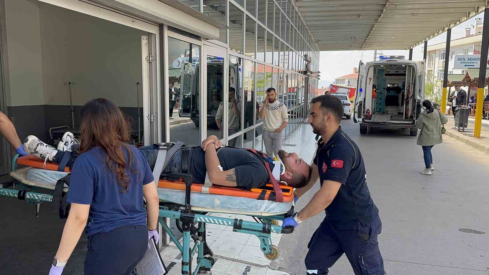 Kontrolden çıkan motosiklet kaza yaptı, sürücü yaralandı