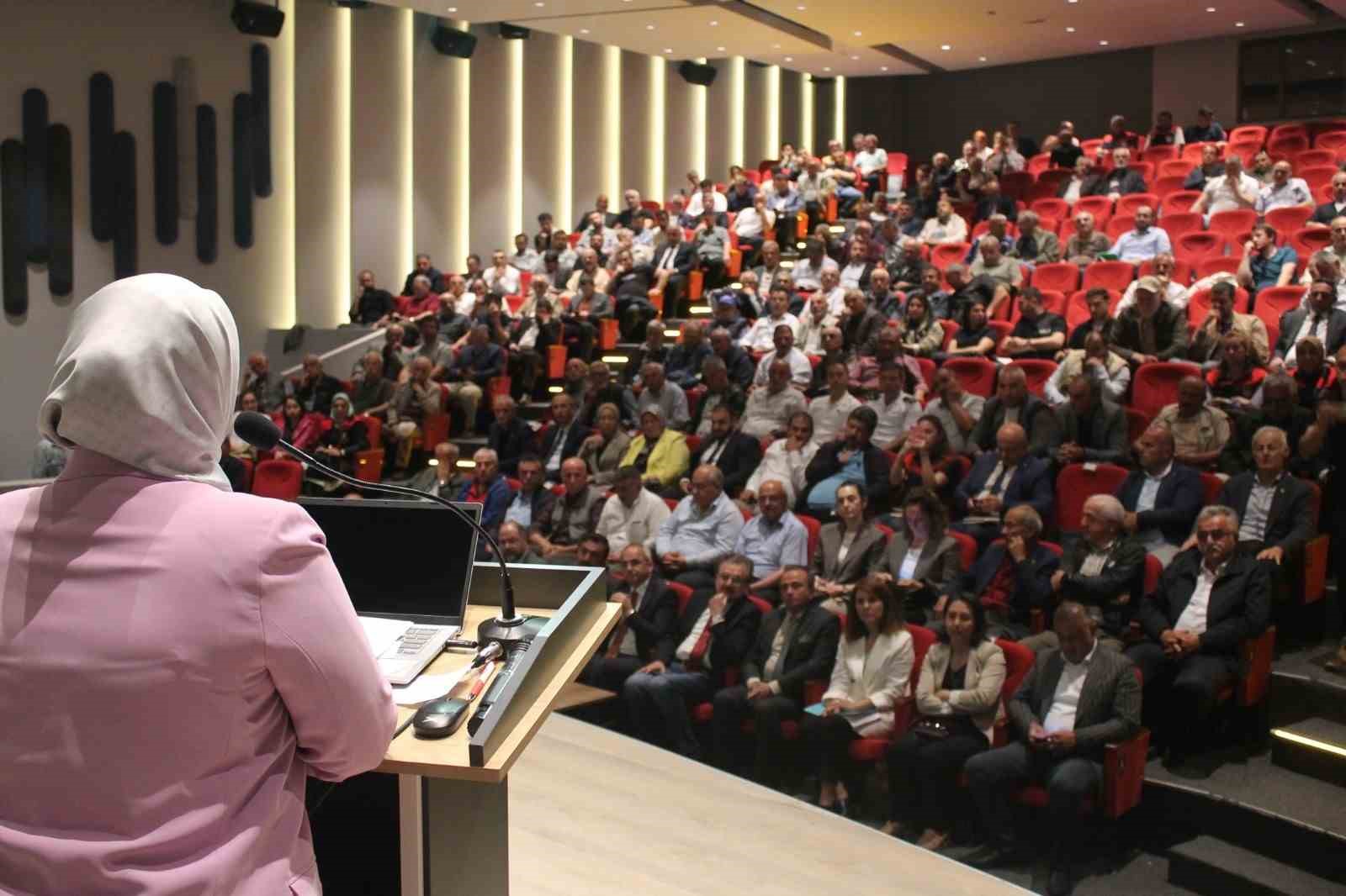 Akçakoca’da kahverengi kokarca paneli düzenlendi