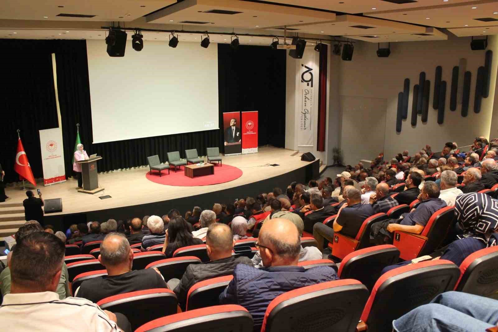 Akçakoca’da kahverengi kokarca paneli düzenlendi