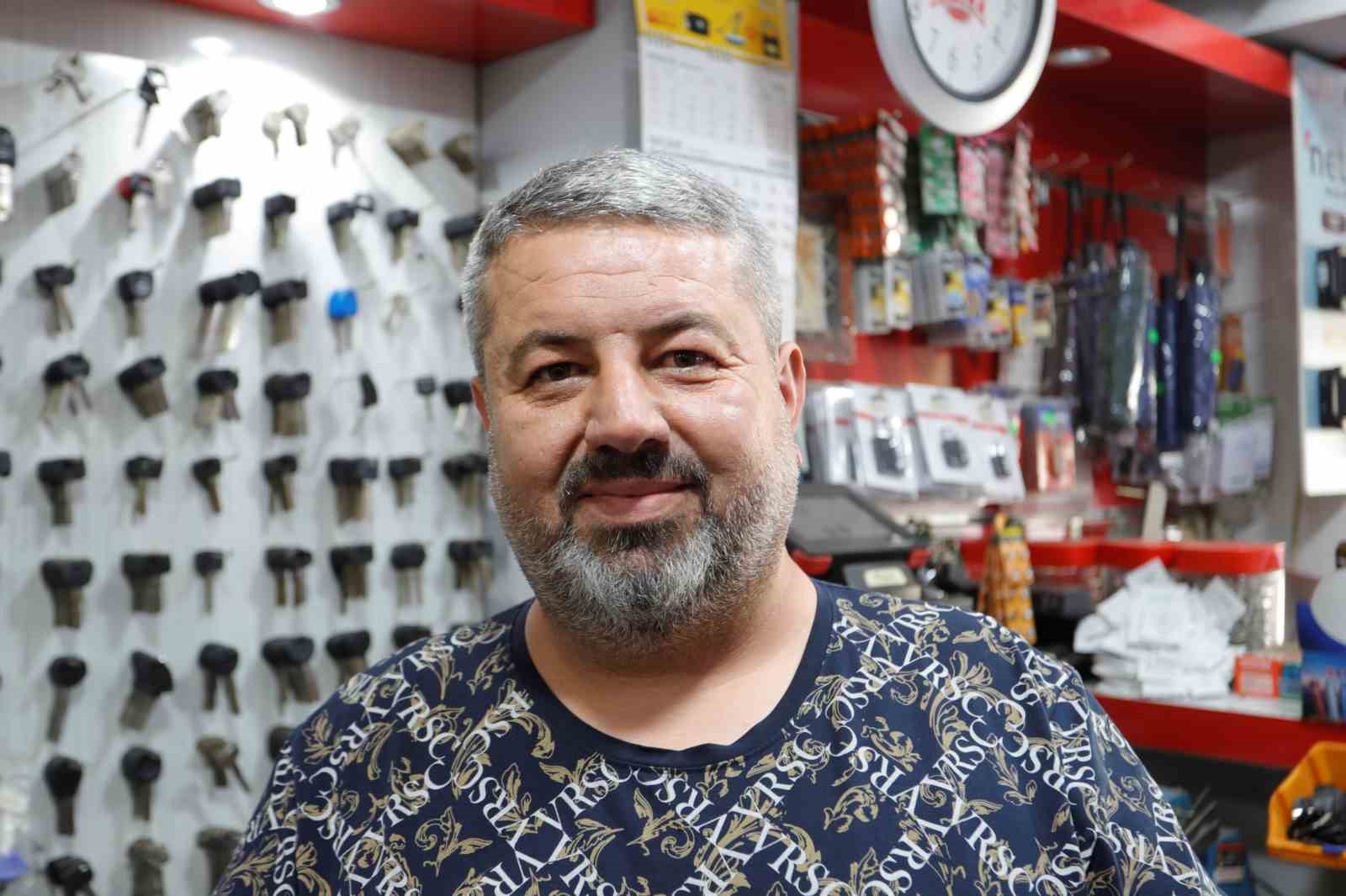 Bir anda takla atarak yere d&uuml;şt&uuml;, ne yaşadığına o da anlam veremedi
