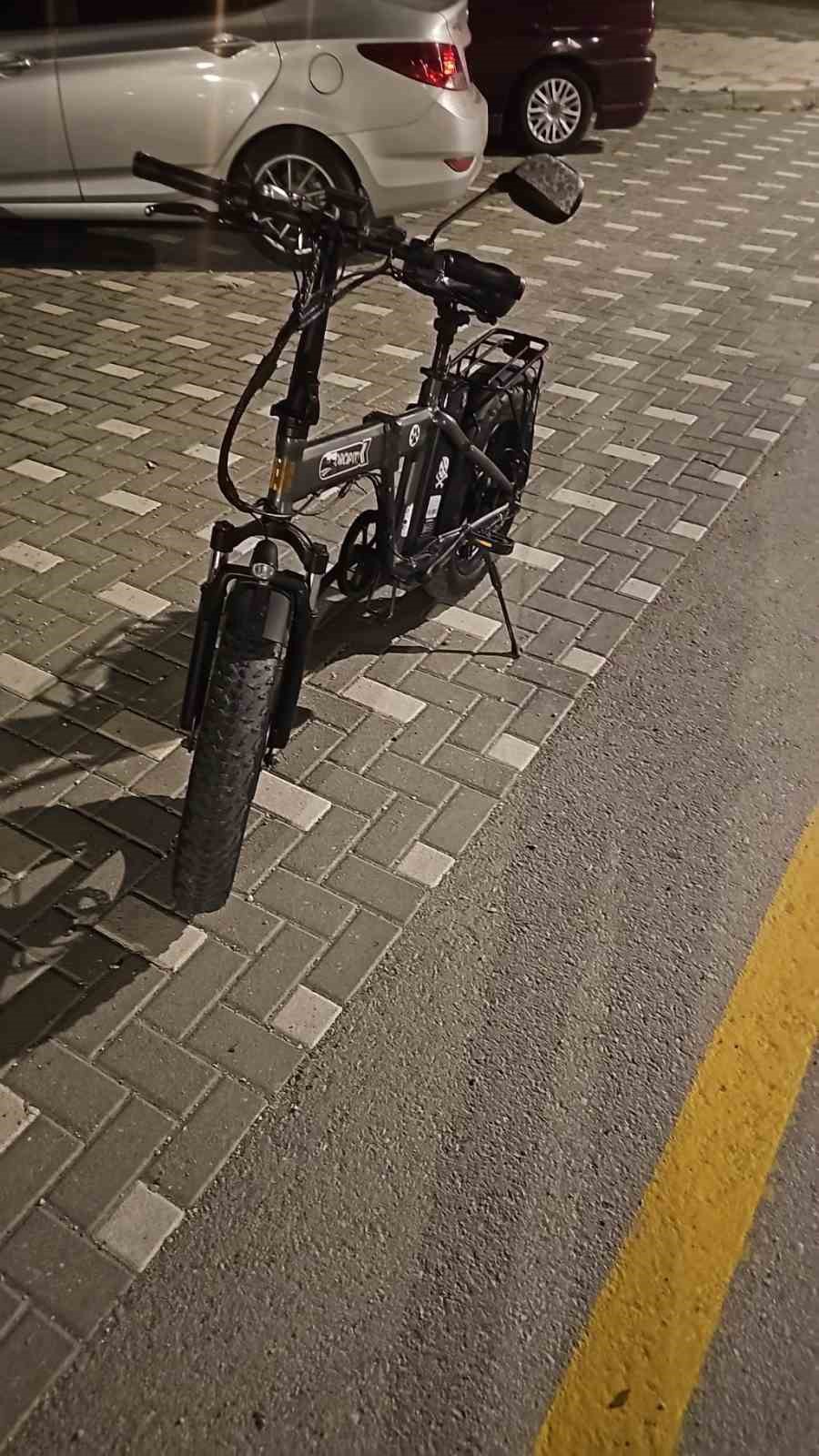 Alkoll&uuml; bisiklet kullandı, 18 bin lira ceza yedi: Polis, "Alkoll&uuml; eşek bile kullanamazsın"
