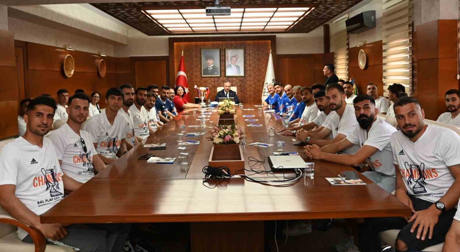 K&ouml;y takımı TFF 3. Lig&rsquo;e y&uuml;kseldi
