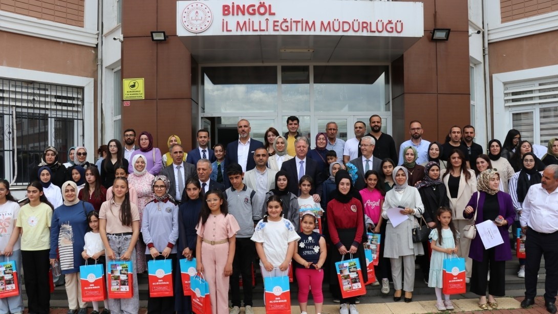 Bingöl’de Dilimizin Zenginlikleri Projesi ödül töreni gerçekleştirildi