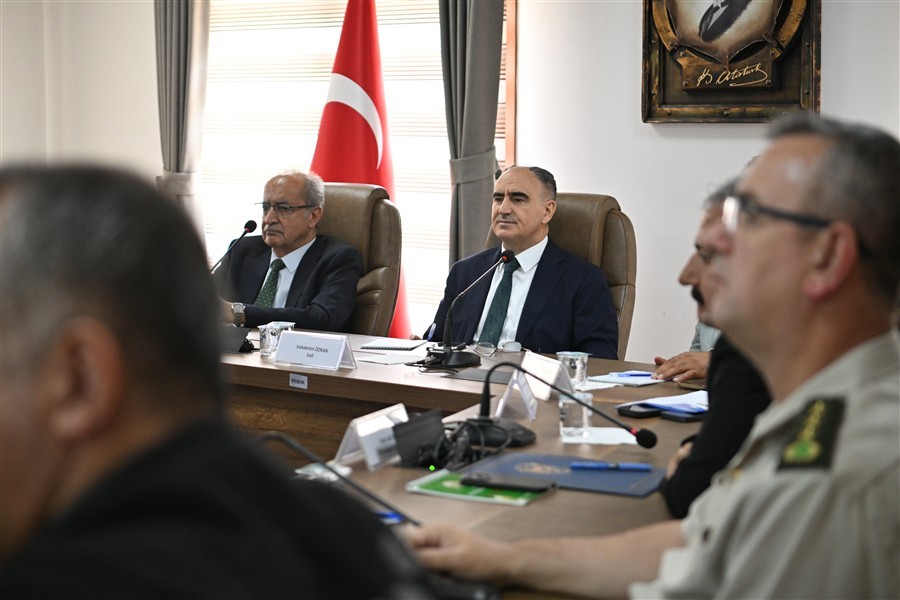 Manisa&rsquo;da orman yangınları i&ccedil;in kırmızı alarm
