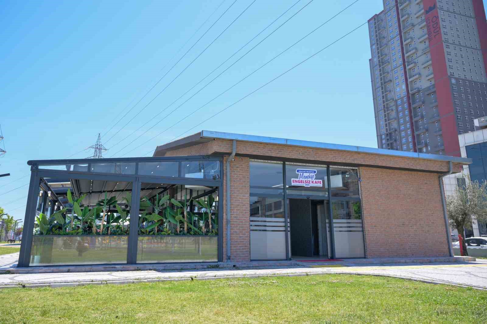 Esenyurt’a yeni bir soluk: Menekşe Engelsiz Kafe