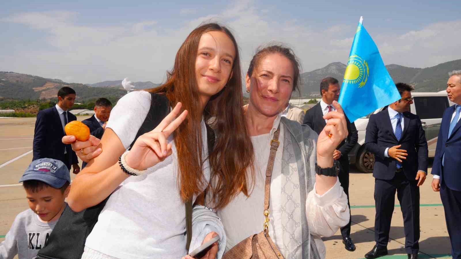 Kazakistan’dan Gazipaşa-Alanya Havalimanı’na ilk direkt uçuş gerçekleşti