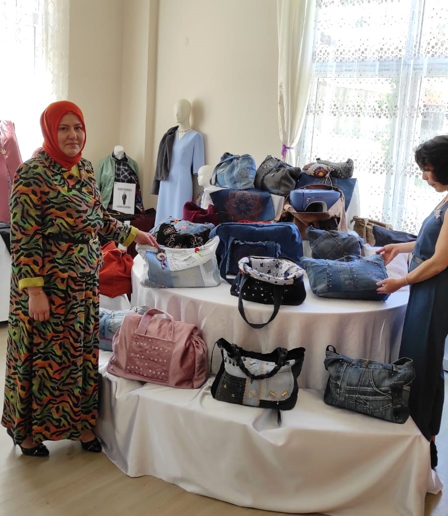 Başkan Yardımcısı Ertekin&rsquo;den el emeğine ziyaret
