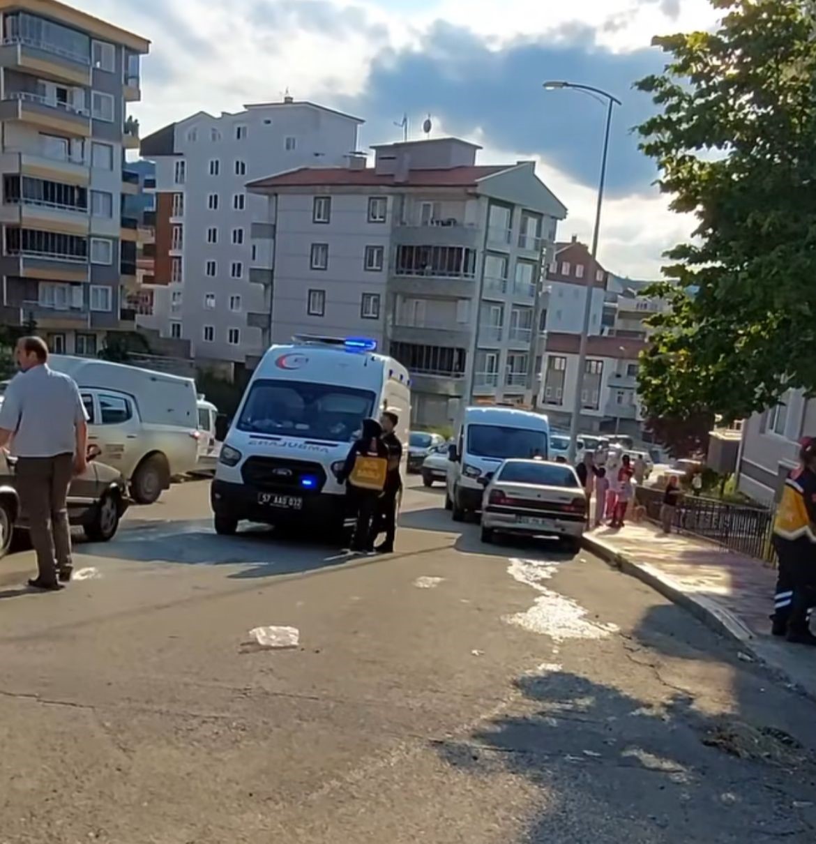 Evin mutfağında &ccedil;ıkan yangın paniğe neden oldu
