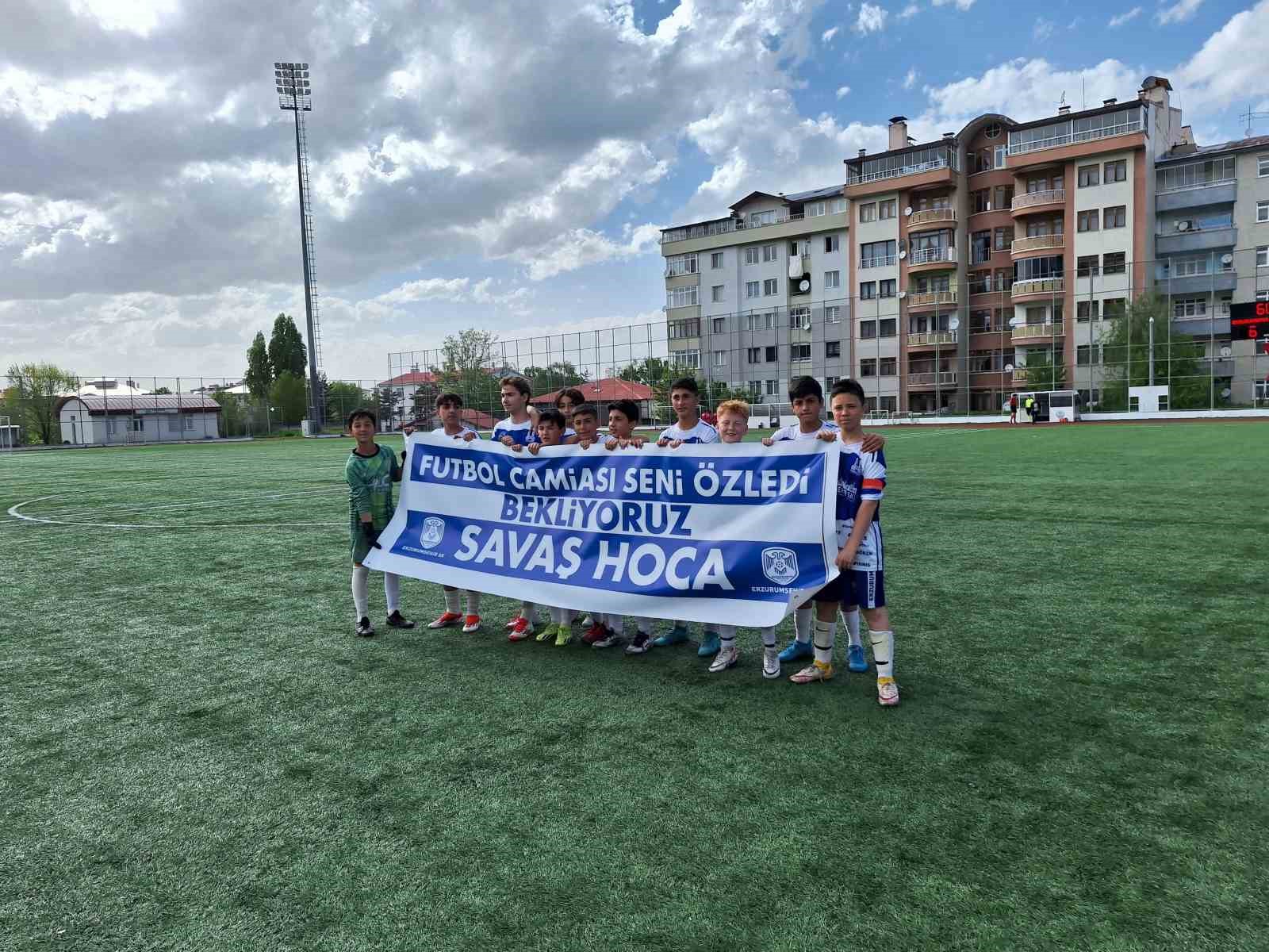 Dualar Savaş Hoca için