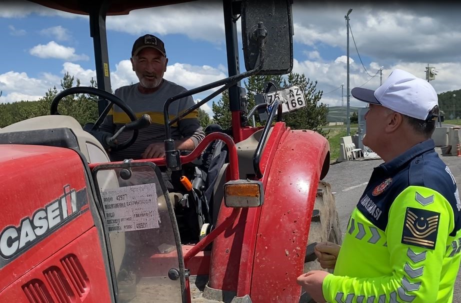 Jandarmadan "Bir Kural Bir Ömür" sloganıyla denetim