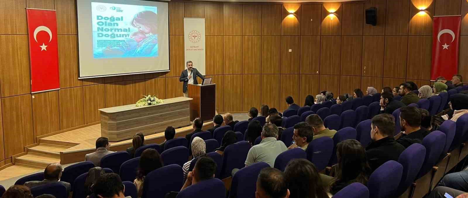 Bayburt’ta ’Normal Doğum Eylem Planı’ kapsamında ebelere eğitimler veriliyor