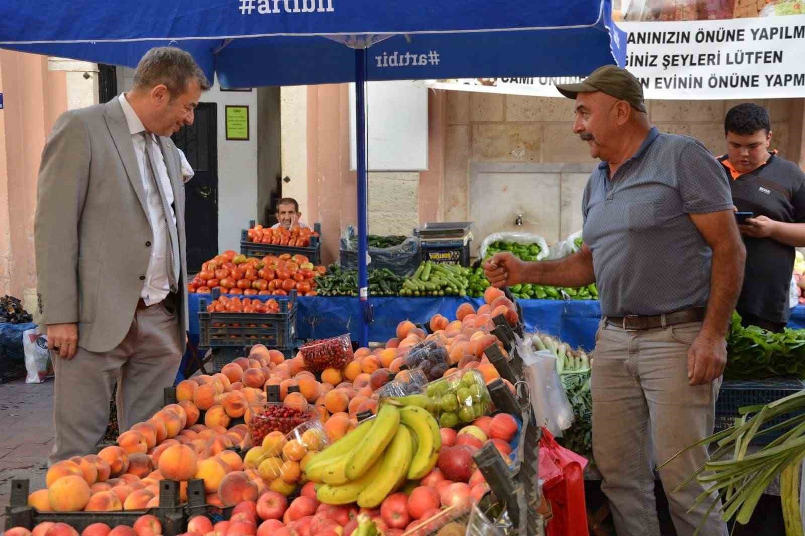 Başkan Künkcü: "Alışverişinizi yerel esnaftan yapın, Aydın kazansın"
