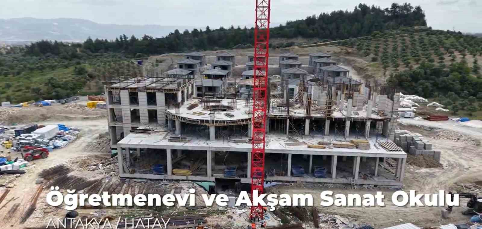Hatay’da öğretmenevi inşaatı yükseliyor