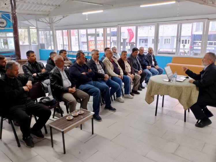 Bilecik’te ‘Değerleriyle Güçlü Ailem’ konulu sohbet programı düzenlendi