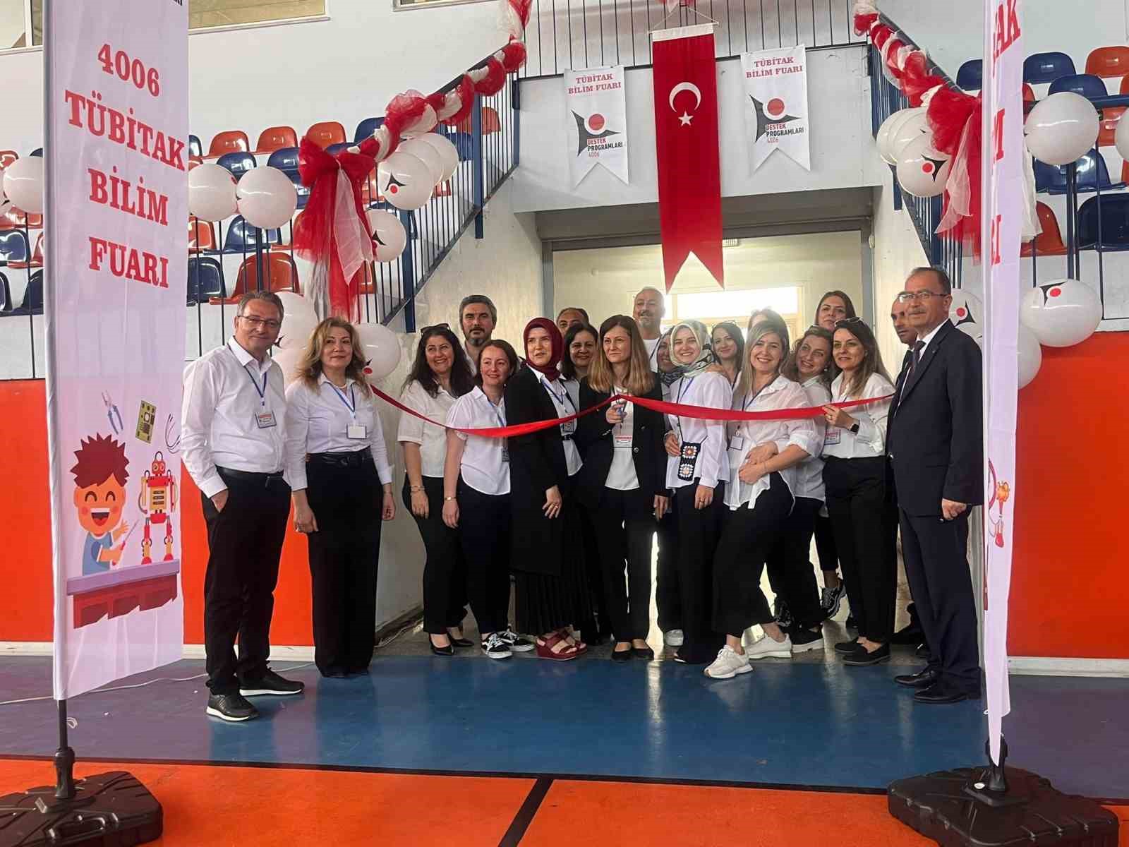 Öğrencilerin çalışmaları büyük dikkatle incelendi