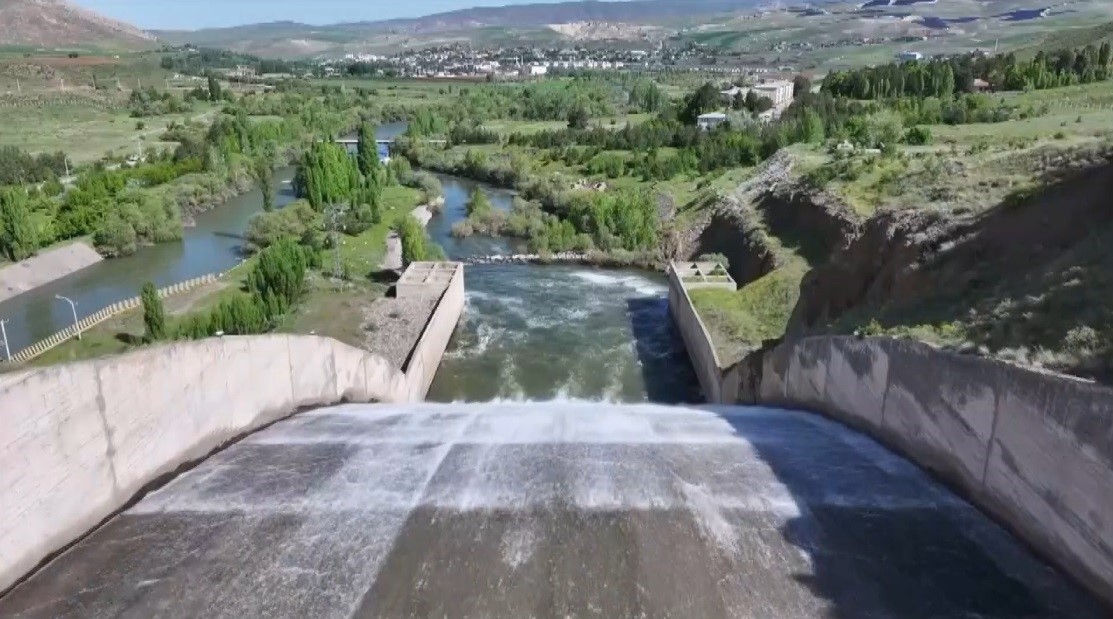 Erzincan ve Erzurum’da barajlar suyla doldu
