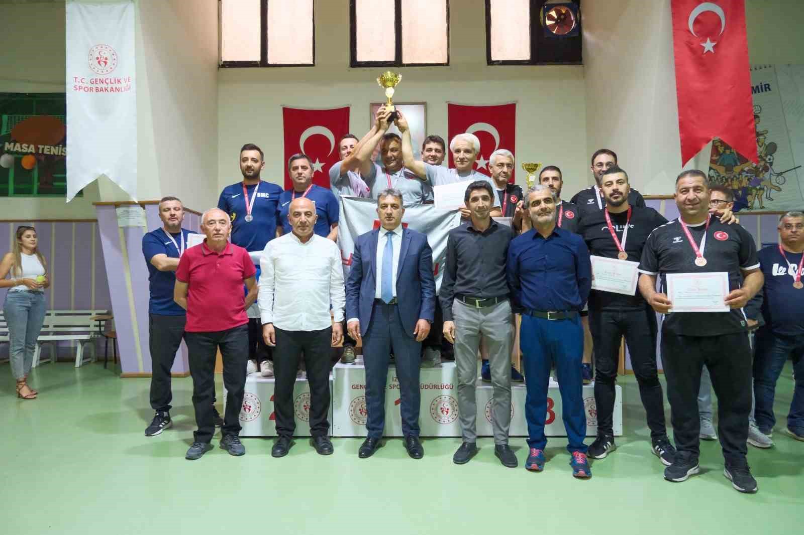 Tepecik EAH masa tenisi takımı Süper Lig’e yükseldi
