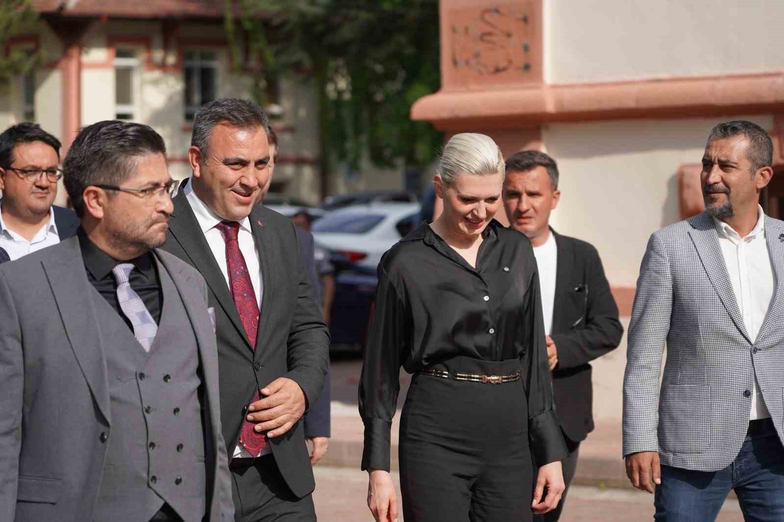 Bilecik Belediyesine 160 bin metrelik damla sulama sistemi hibe edildi