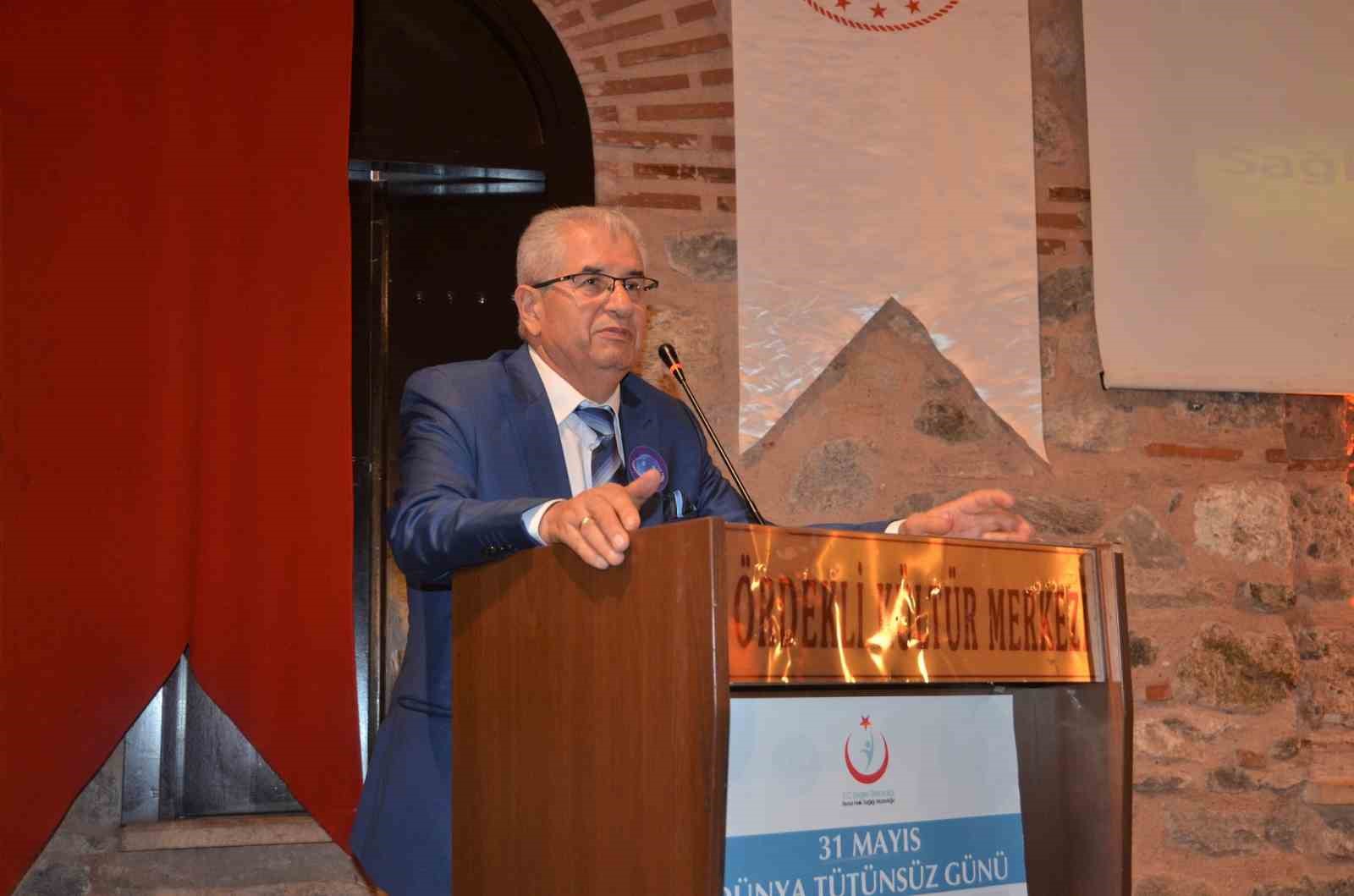 Sigarayı bırakana sertifika verildi
