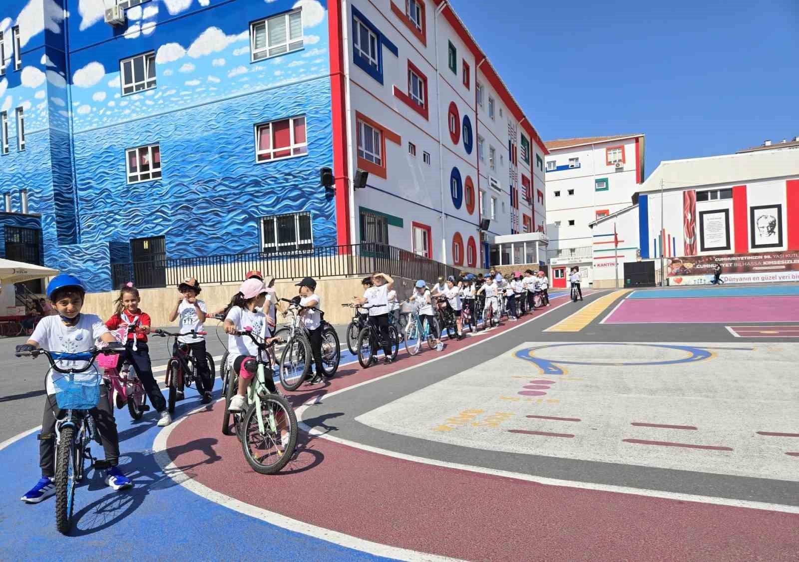 Beylikdüzü Büyükşehir İlkokulu’nda 3 Haziran’da ilk ders: Bisiklet