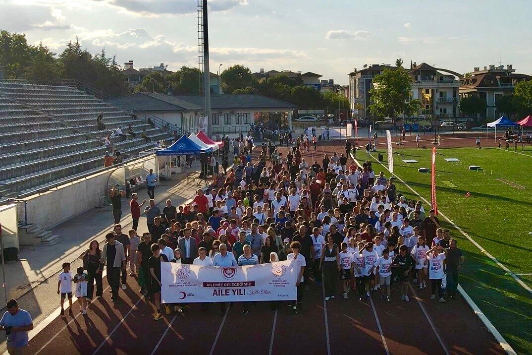 Denizli’de aileler ‘Ailemiz Geleceğimiz’ etkinliğinde bir araya geldi