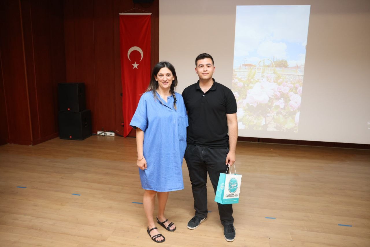 Liseler arası fotoğraf yarışmasında ödüller sahiplerini buldu
