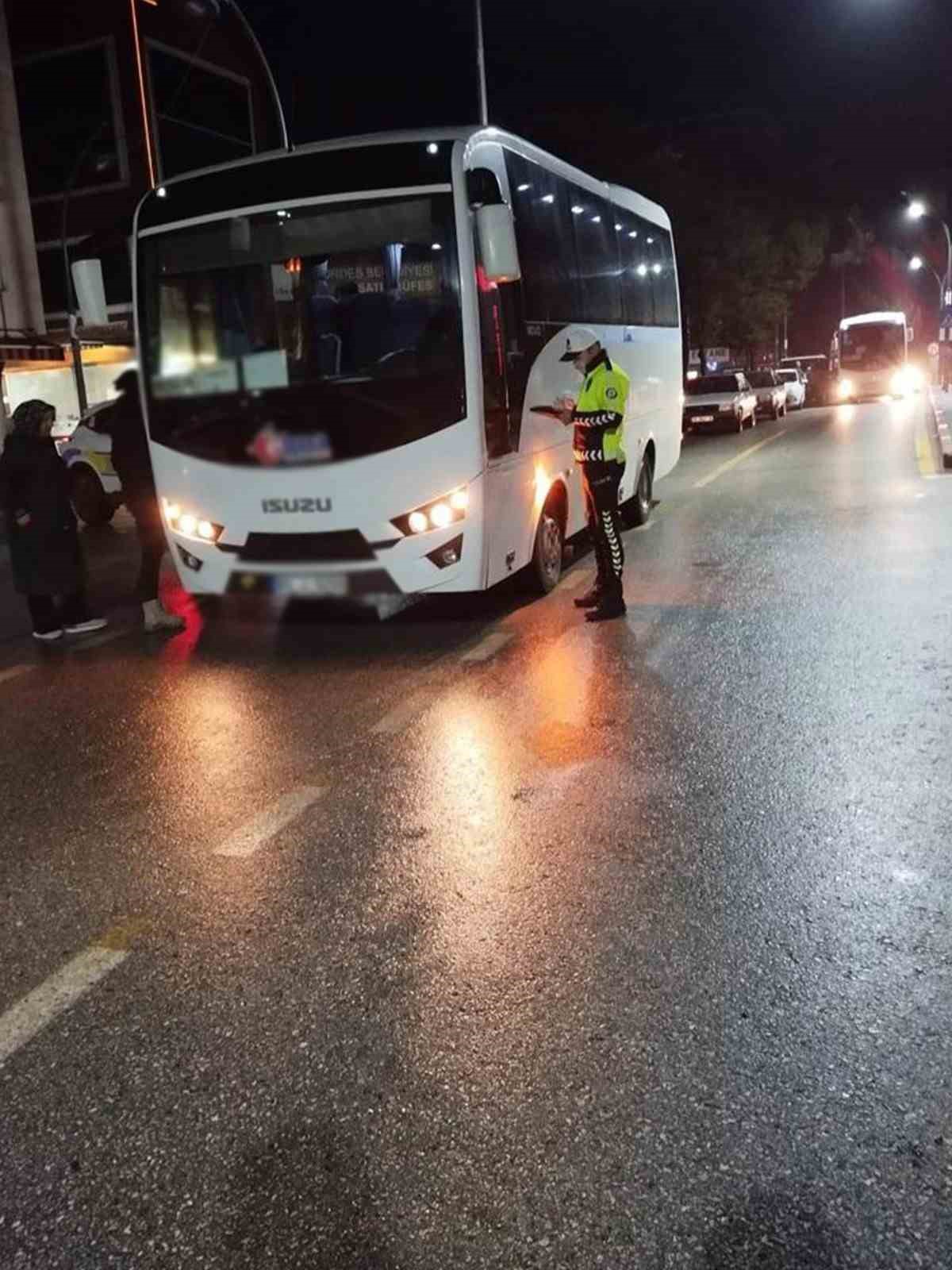 Manisa&rsquo;da 7 servis aracı trafikten men edildi

