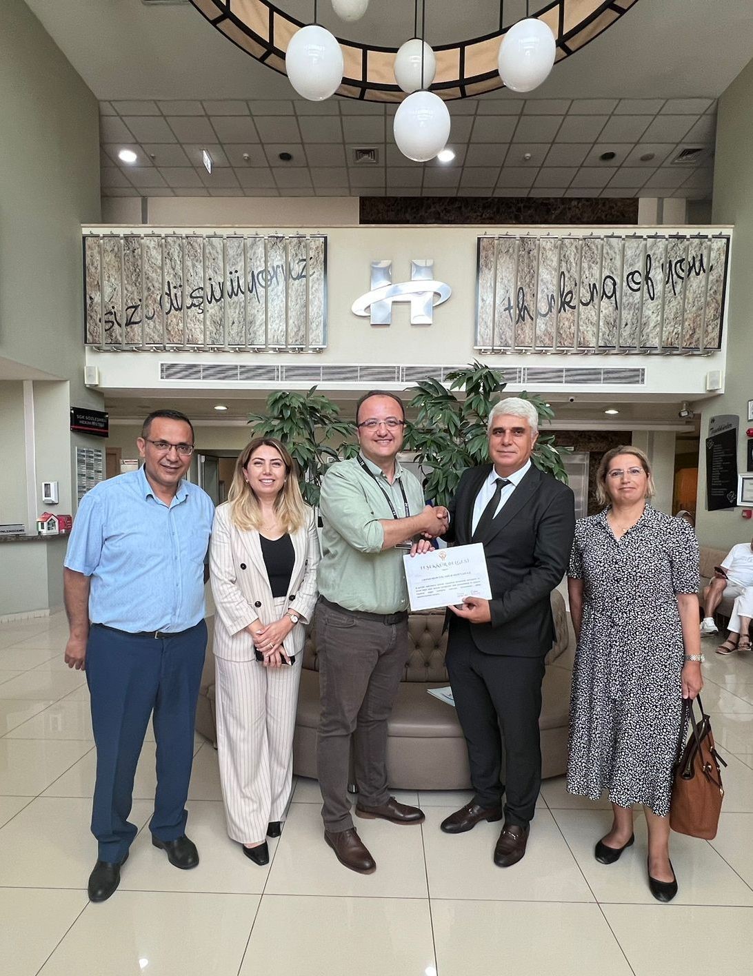 Özel Lokman Hekim Esnaf Hastanesi’ne teşekkür belgesi