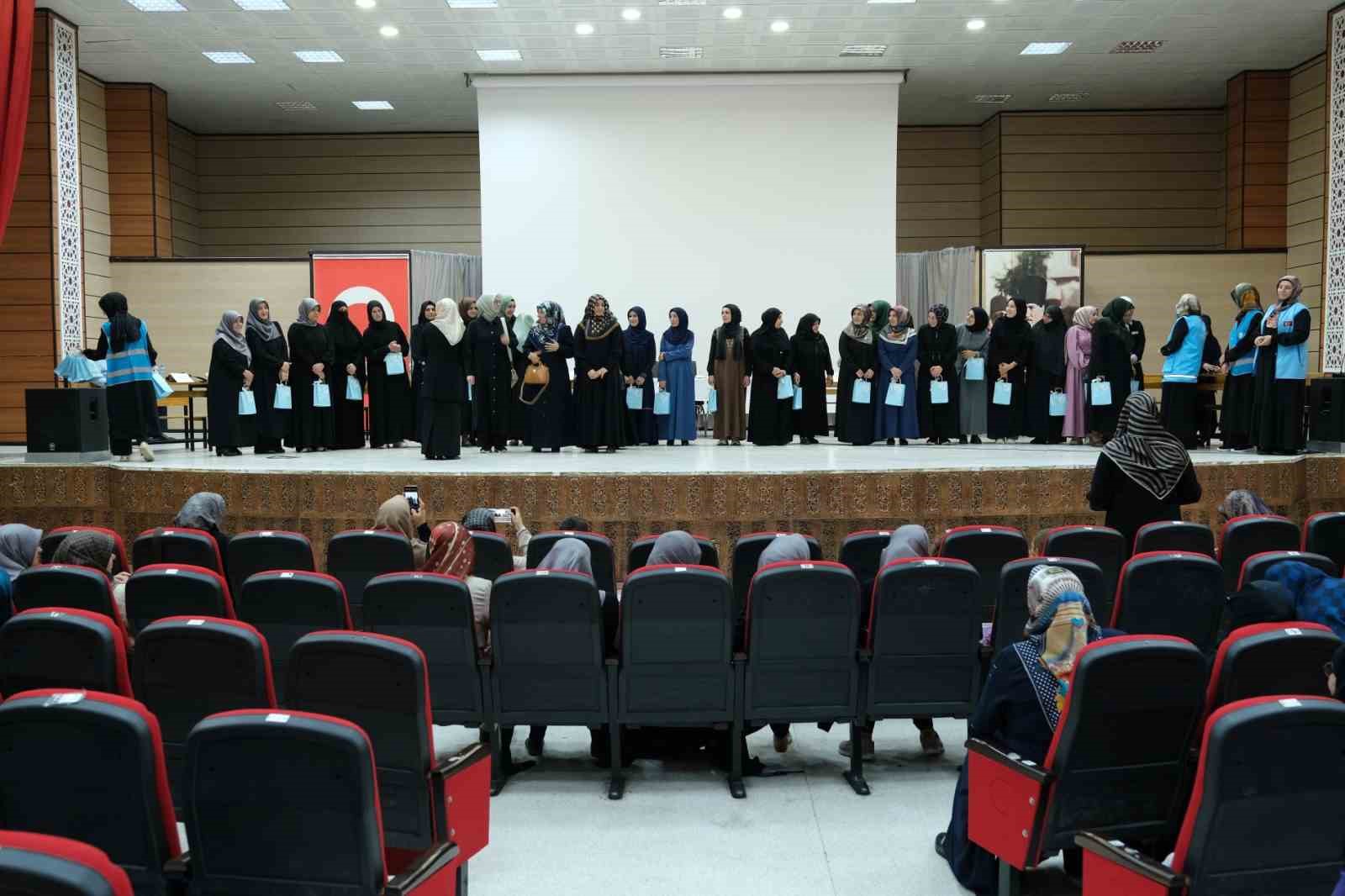 Kur’an kursları arasında bilgi yarışması düzenlendi
