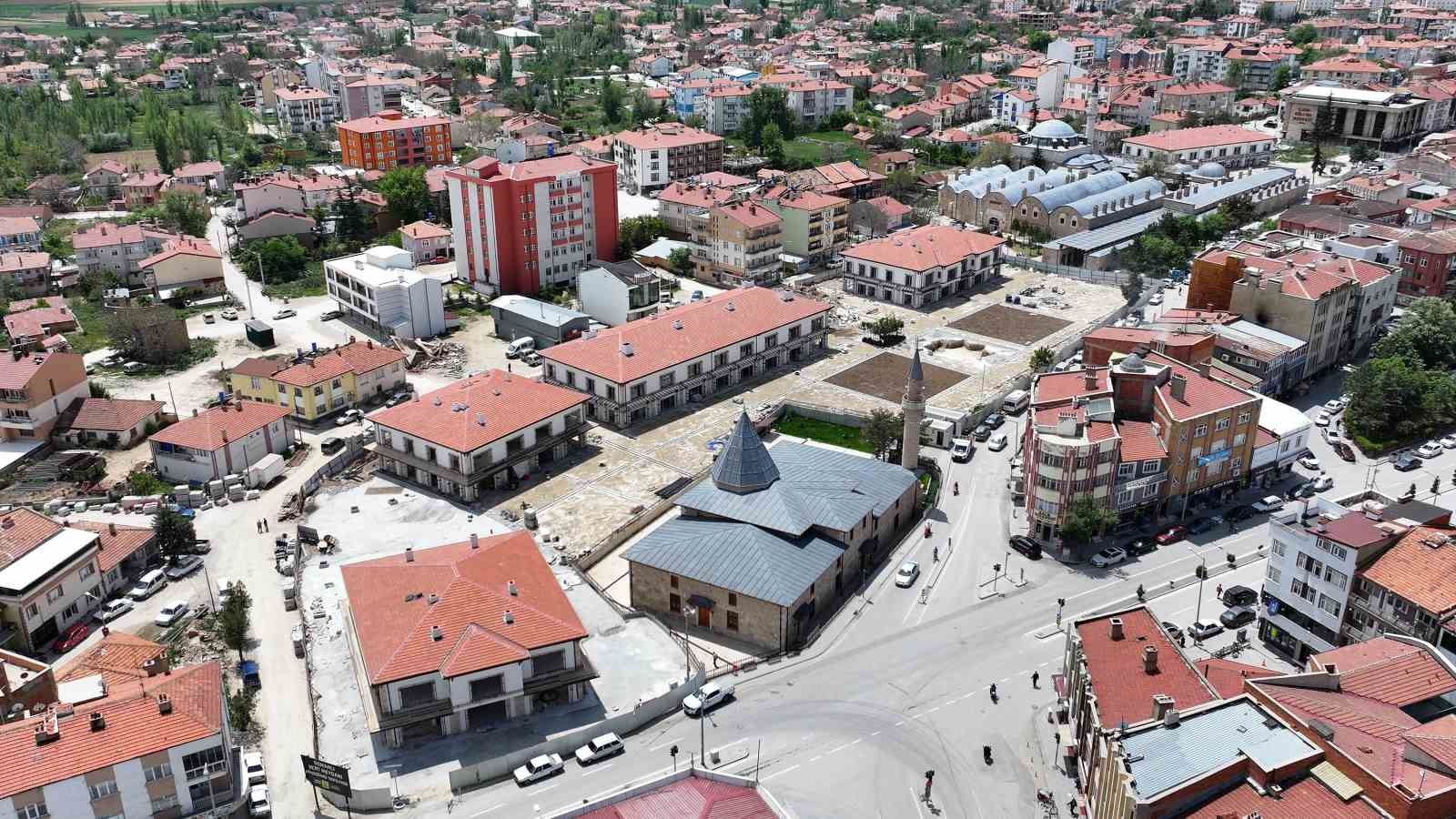 Başkan Altay: "Ilgın Osmanlı Kent Meydanı Dönüşümü Projesi’nde sona yaklaştık"