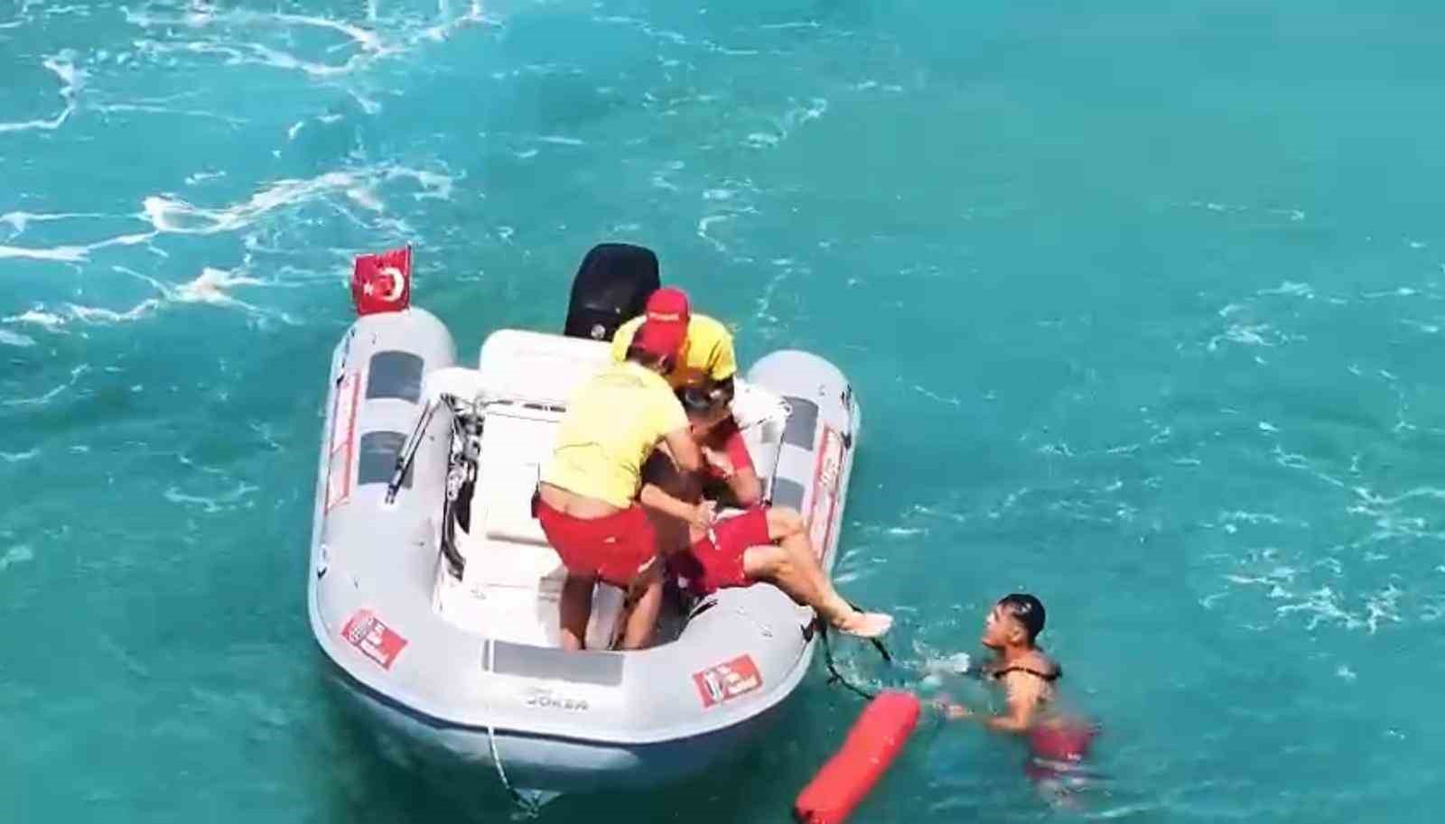 Didim Belediyesi cankurtaran ekiplerinin tatbikatı ger&ccedil;eğini aratmadı
