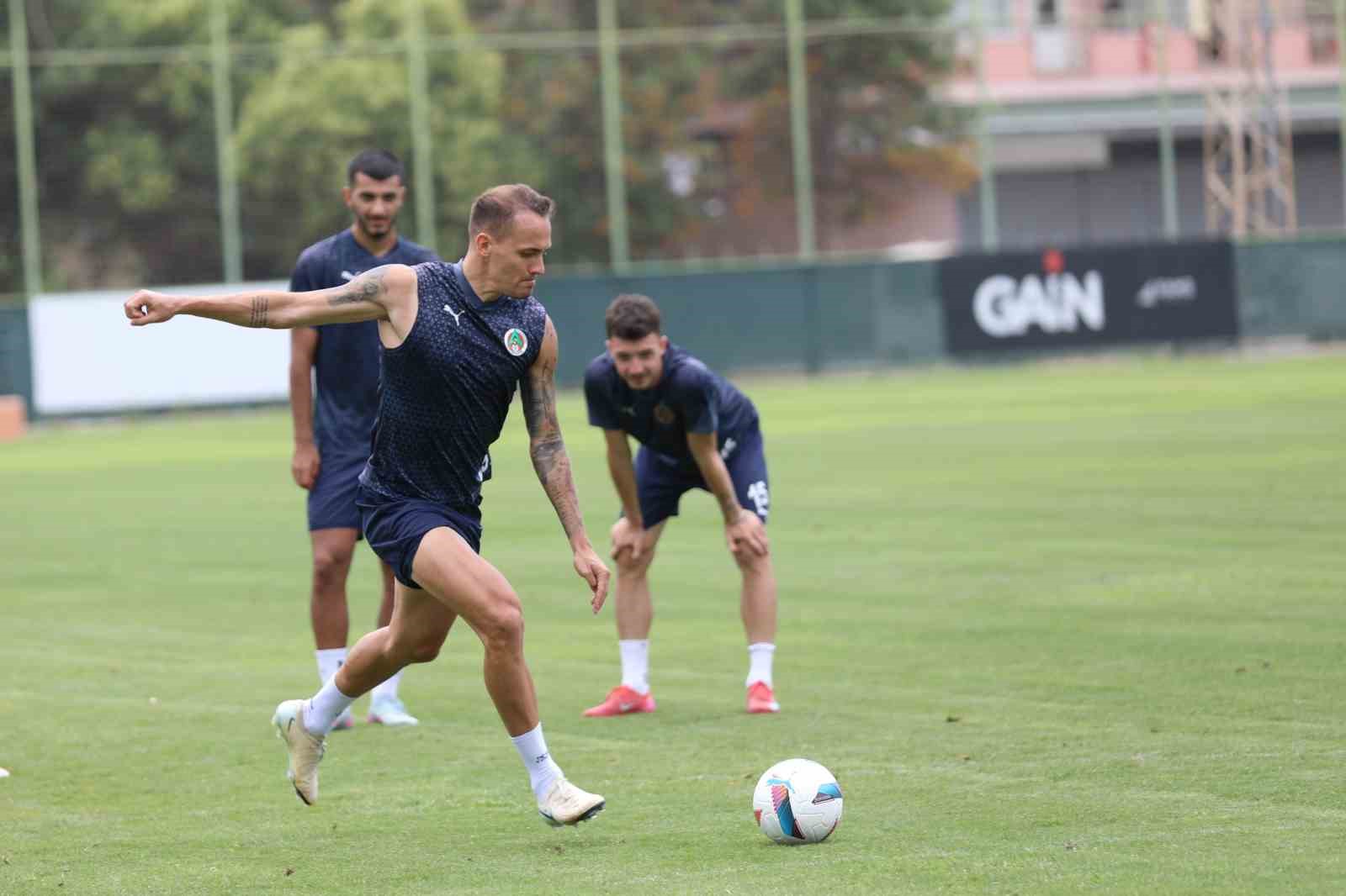 Alanyaspor, Sivasspor maçı hazırlıklarına başladı