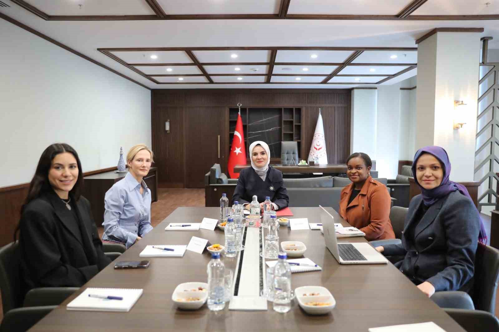 Bakan Göktaş: "Sosyal medya ve oyun platformlarına önemli yükümlülükler getirmeyi planlıyoruz"