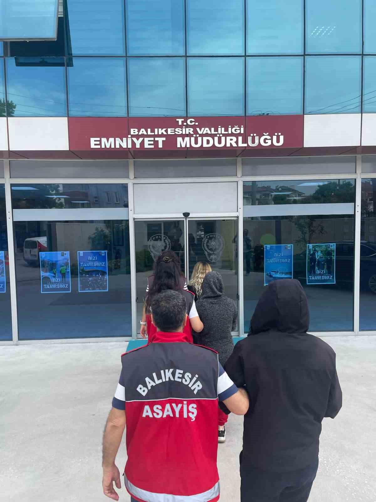 Hapis cezası bulunan 30 kişi yakalandı