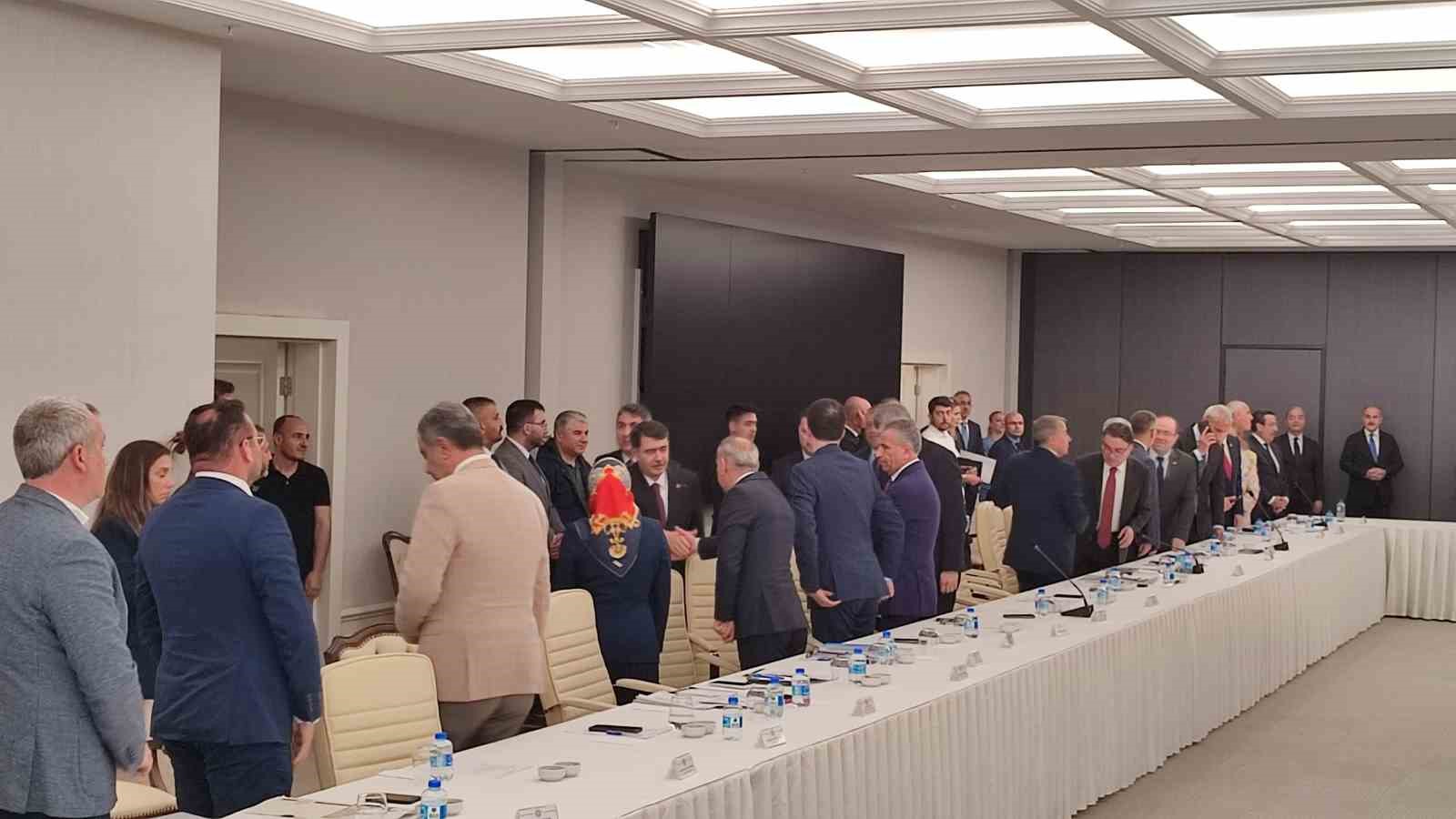 Ankara Valisi Şahin: "Toplamda bakımevlerine toplanan bugüne kadar hayvan sayısı 14 bin 341’dir"